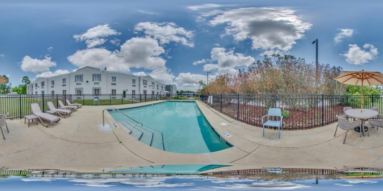 Sleep Inn&suites - Destin Hotel